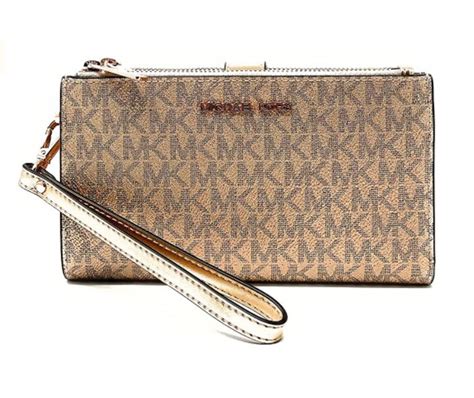 Michael Kors wristlet jet set